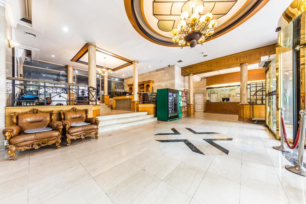 Victoria Hotel Seoul Bagian luar foto